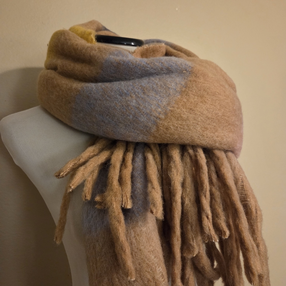 AERIE Multicolored Striped Wool Blend Large Fringe Blanket Scarf Women's OSFA‎ - Picture 3 of 13